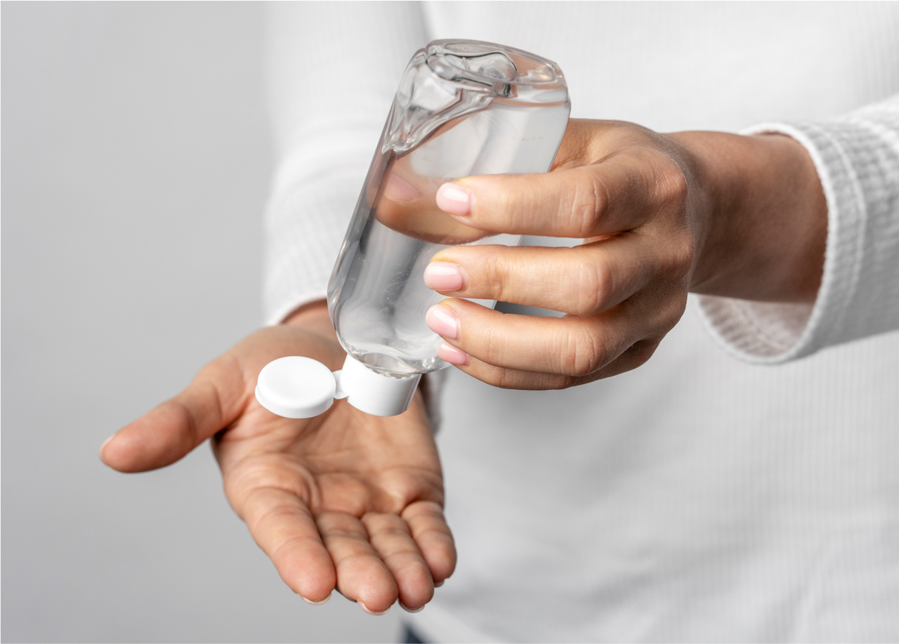 Todos os passos para fazer o seu desinfetante para mãos em casa